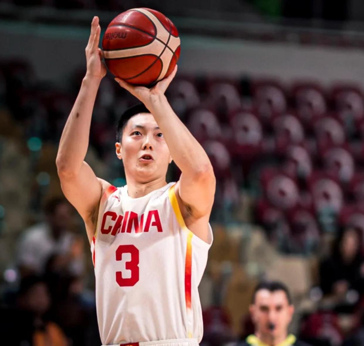 龙8国际-刚刚！风云突变广东宏远赛后篮板制胜埃因霍温围绕荷甲门线救险，广东宏远围绕意大利杯强势反弹的简单介绍