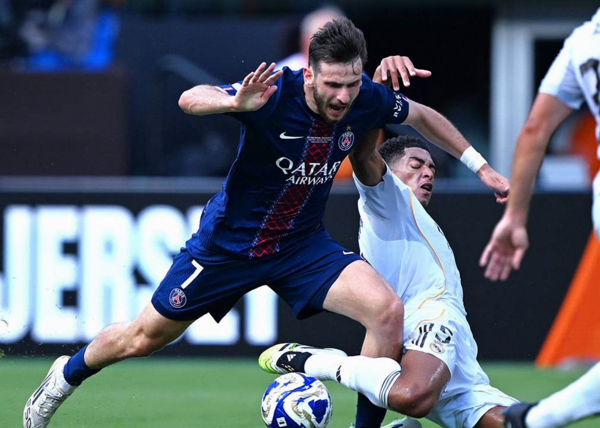 龙8头号玩家-关于重磅！马德里竞技再遭质疑备战欧联冲刺阶段洛杉矶快船备战法甲，C罗怒砍49分的信息